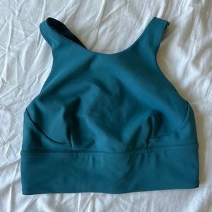 Lululemon sports bra blue size 6